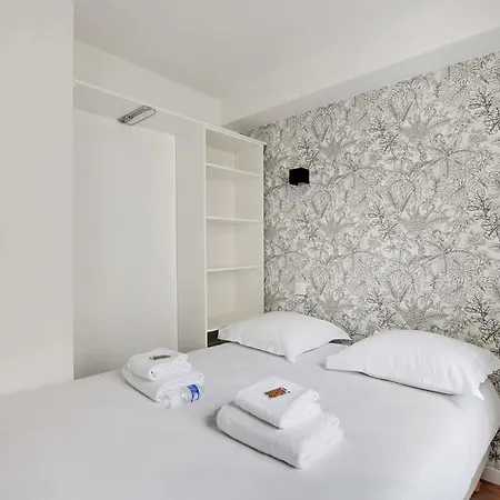 شقة Cosy And Bright Little Flat Menilmontant *